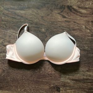 VS Pink Bra